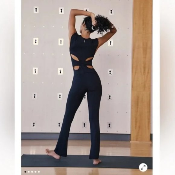 NEW Free People Movement Twilight pink flare leg jumpsuit onesie S - Picture 3 of 12